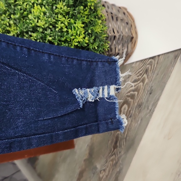 Skinny Ripped Pull-on Jeans - Picture 6 of 8